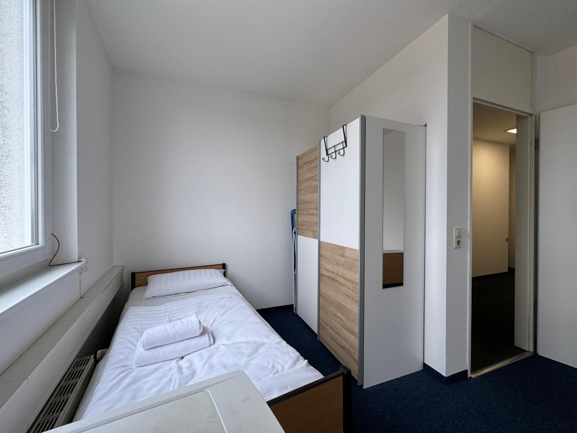 Thuja Apartments Karlsruhe-Neureut By Kurzzeit Buitenkant foto