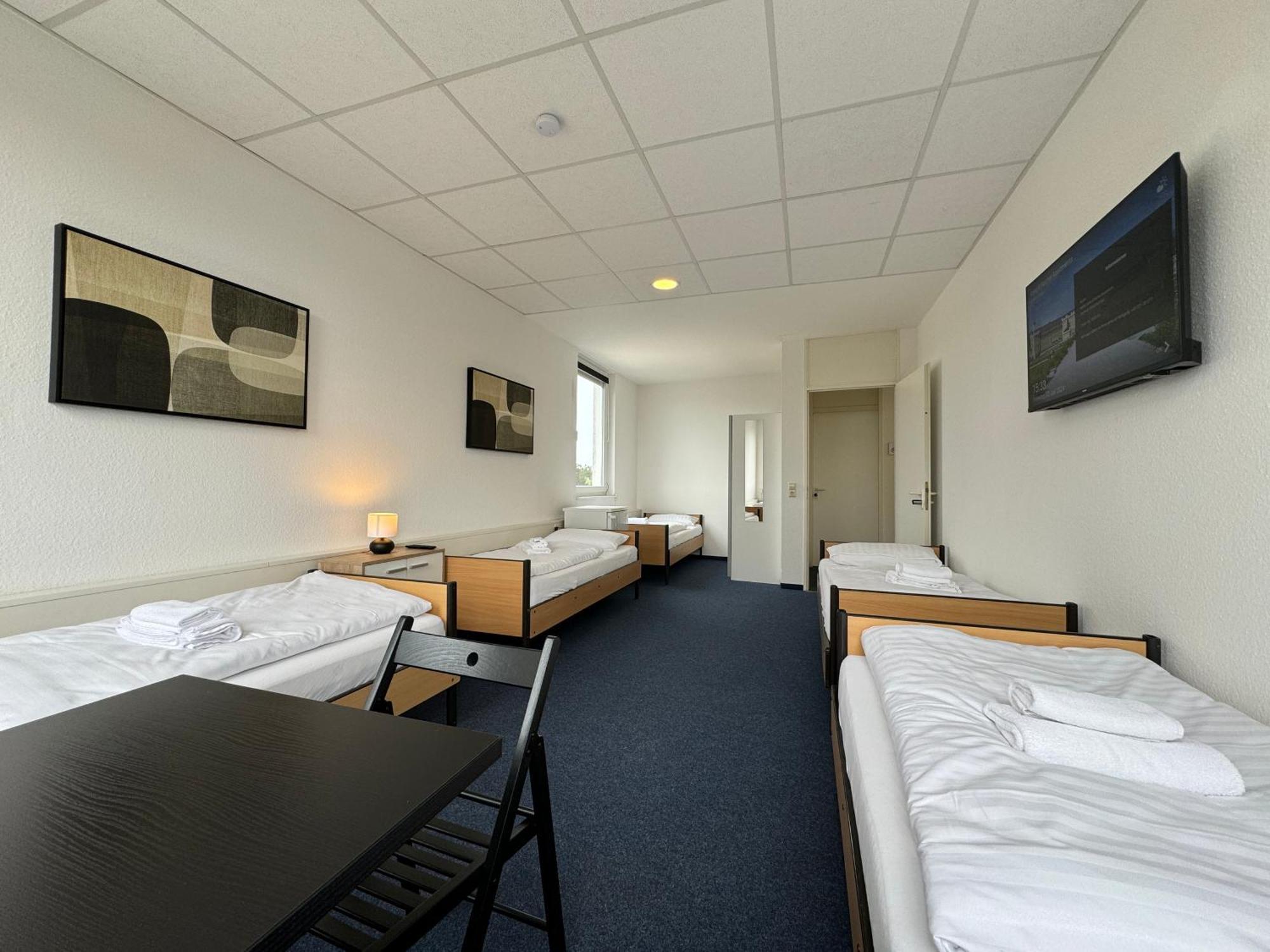 Thuja Apartments Karlsruhe-Neureut By Kurzzeit Buitenkant foto