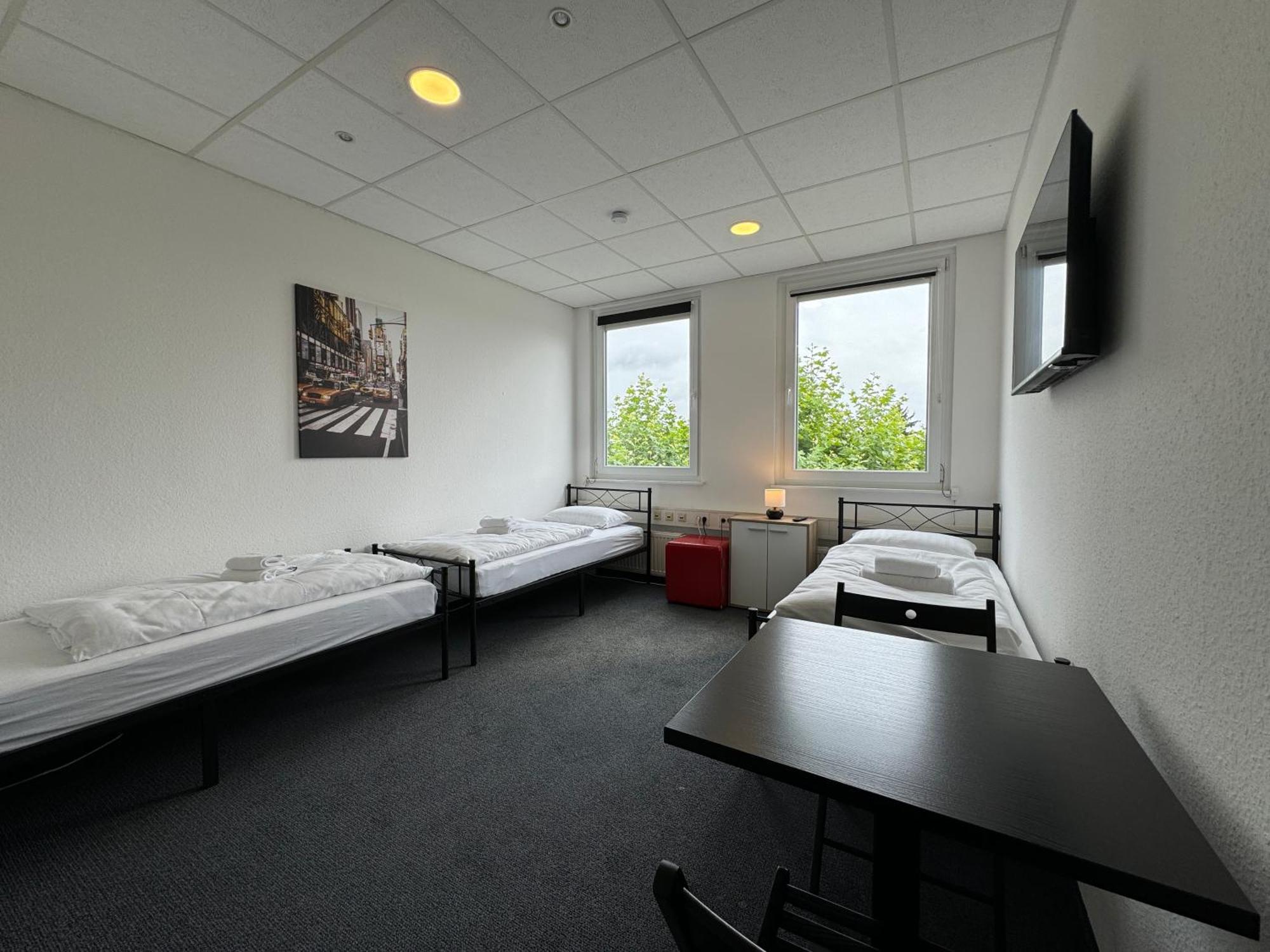 Thuja Apartments Karlsruhe-Neureut By Kurzzeit Buitenkant foto