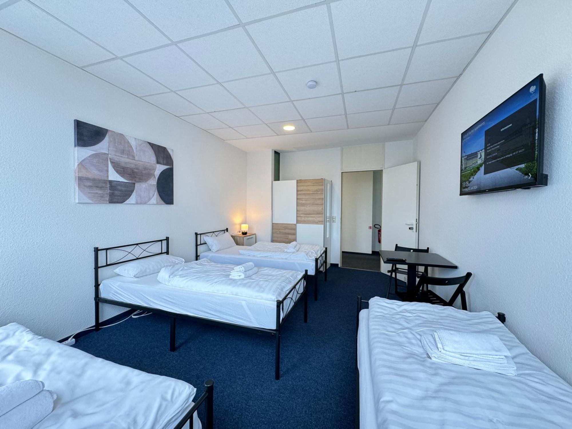 Thuja Apartments Karlsruhe-Neureut By Kurzzeit Buitenkant foto