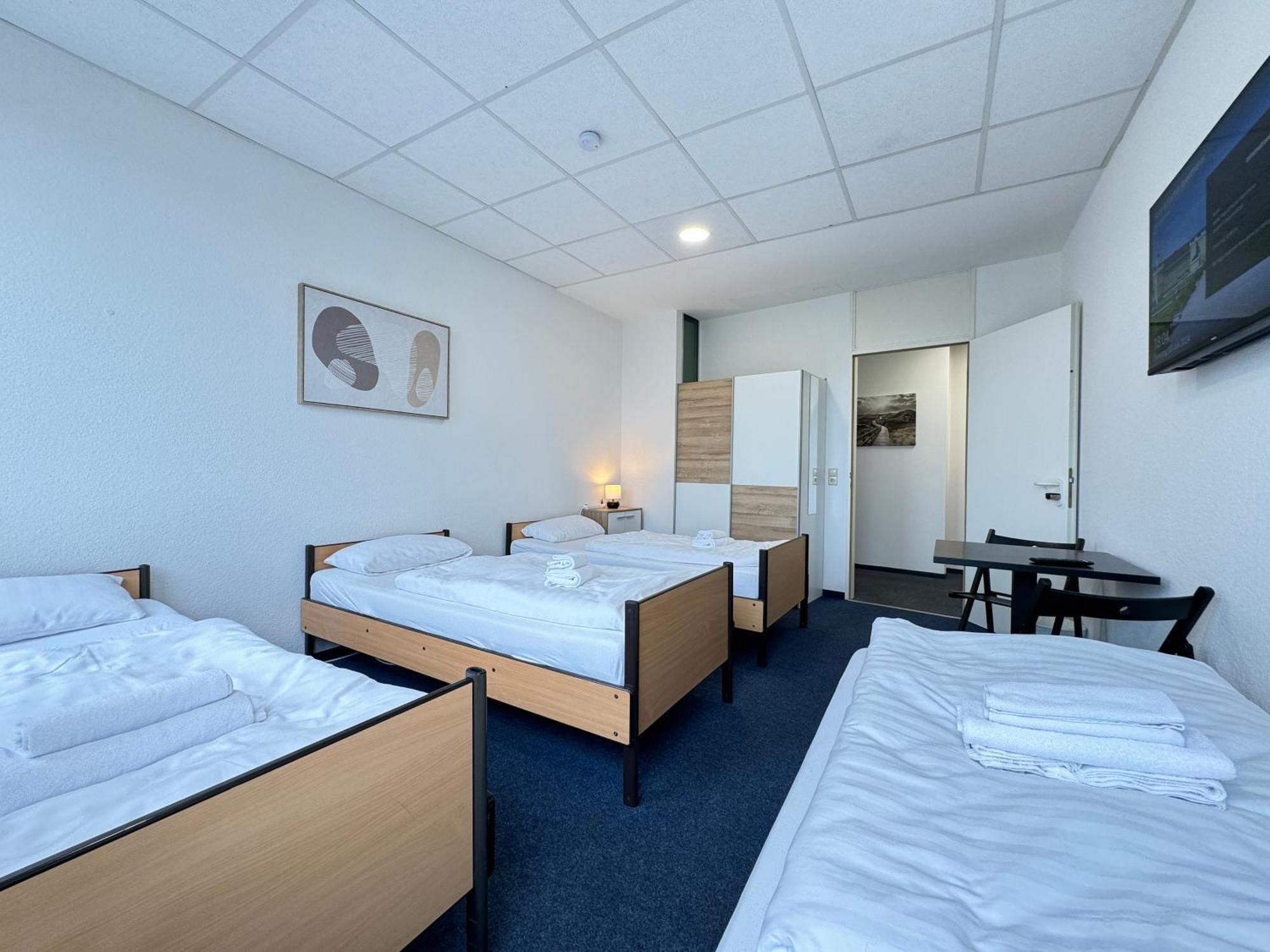 Thuja Apartments Karlsruhe-Neureut By Kurzzeit Buitenkant foto