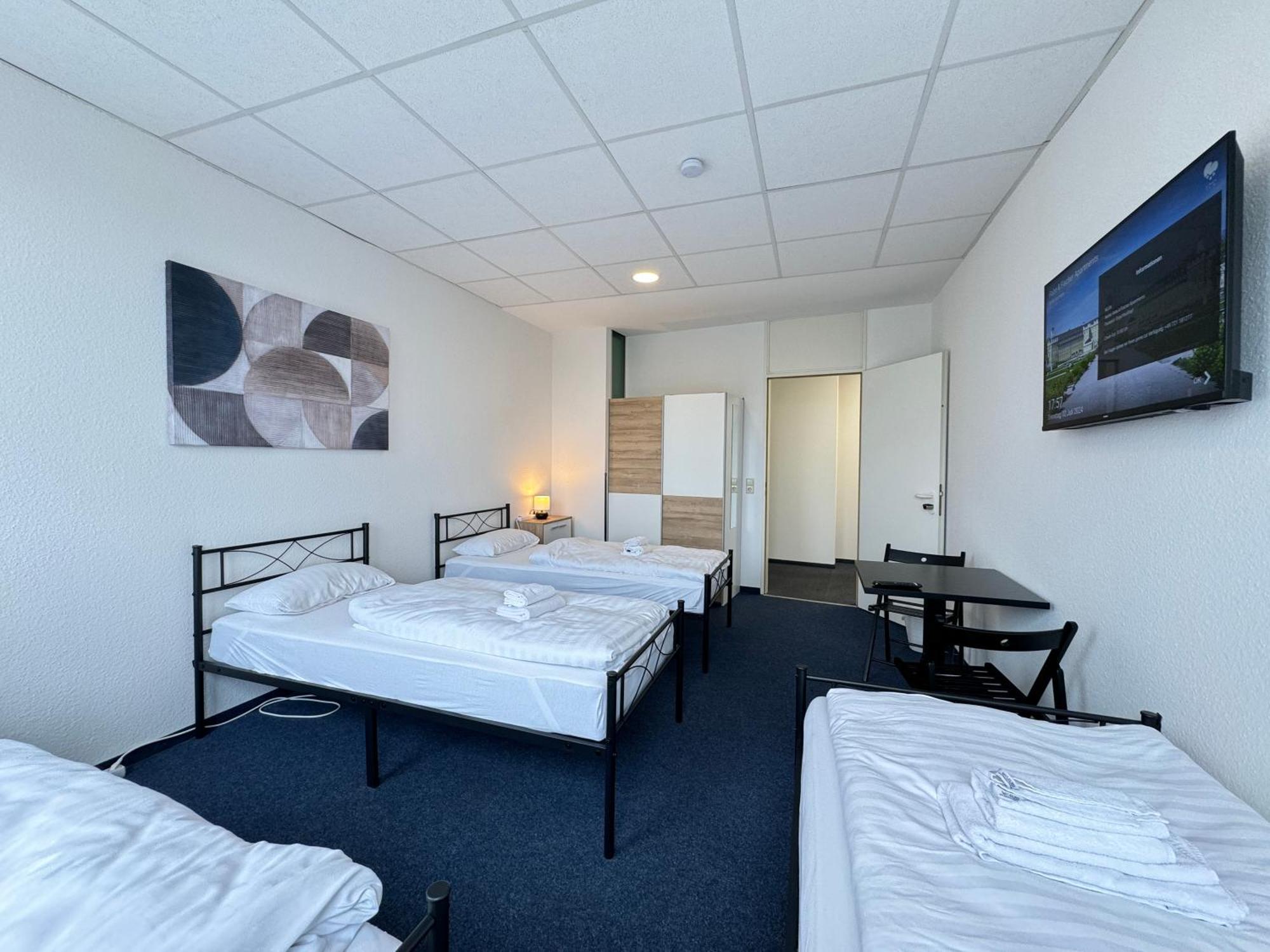Thuja Apartments Karlsruhe-Neureut By Kurzzeit Buitenkant foto