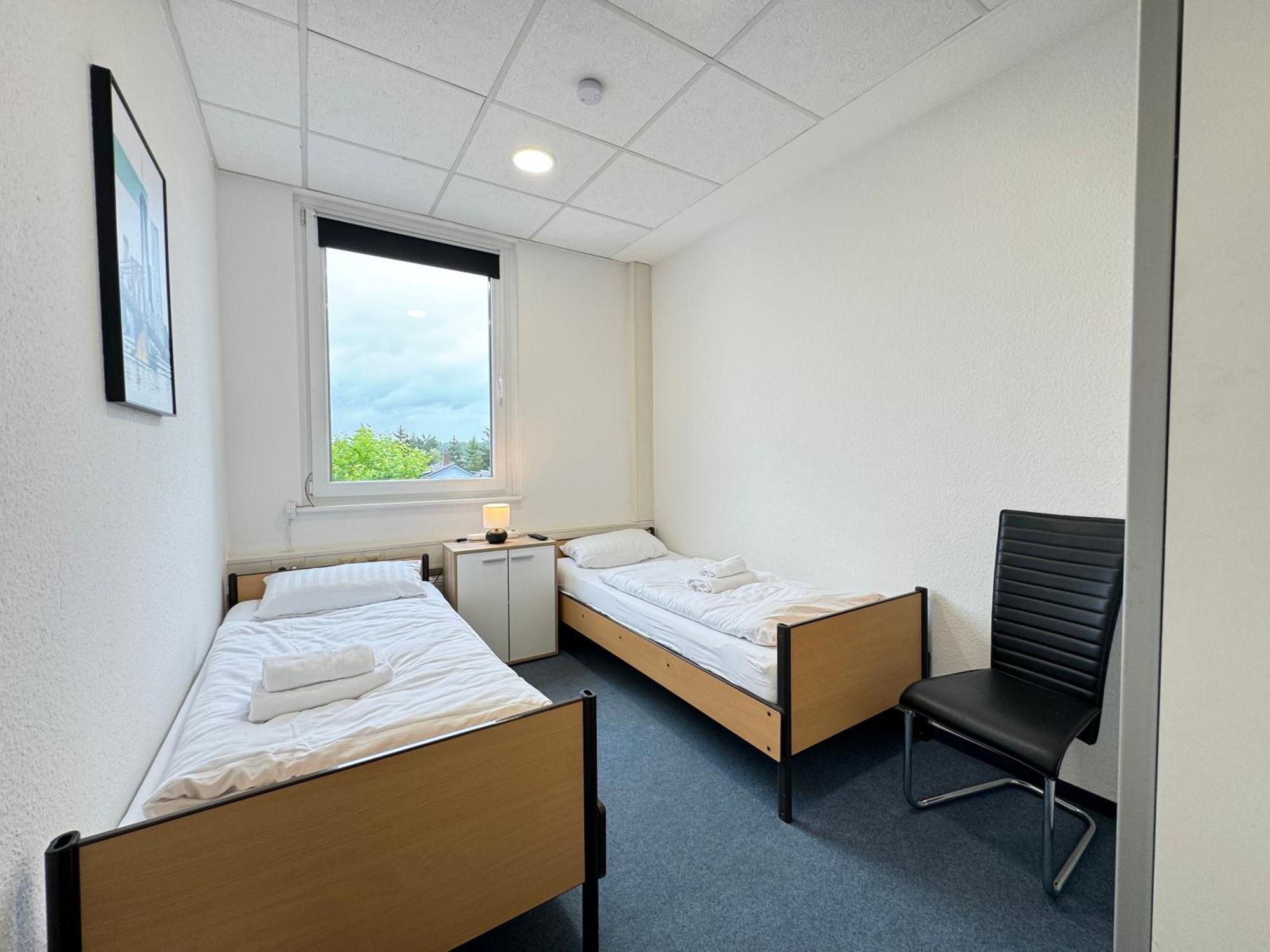 Thuja Apartments Karlsruhe-Neureut By Kurzzeit Buitenkant foto